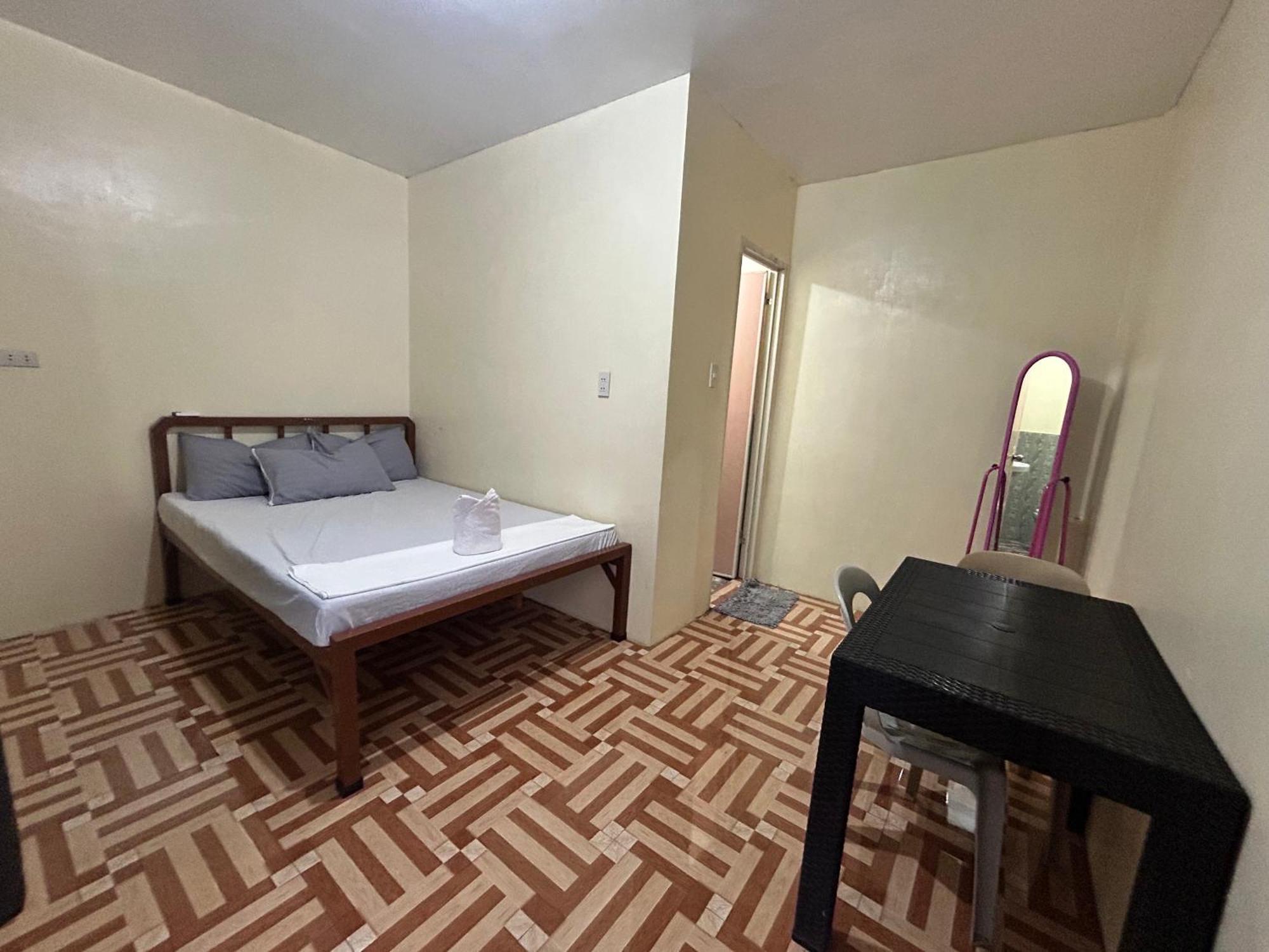 Carillo Guest House Coron Exterior photo