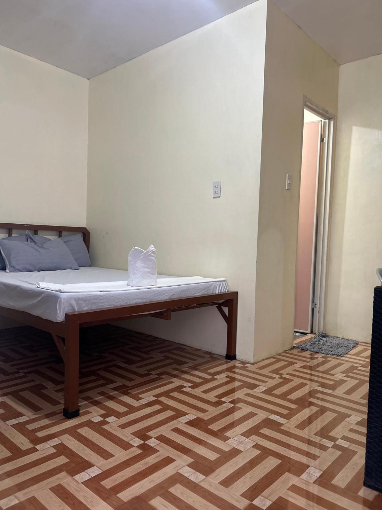 Carillo Guest House Coron Exterior photo