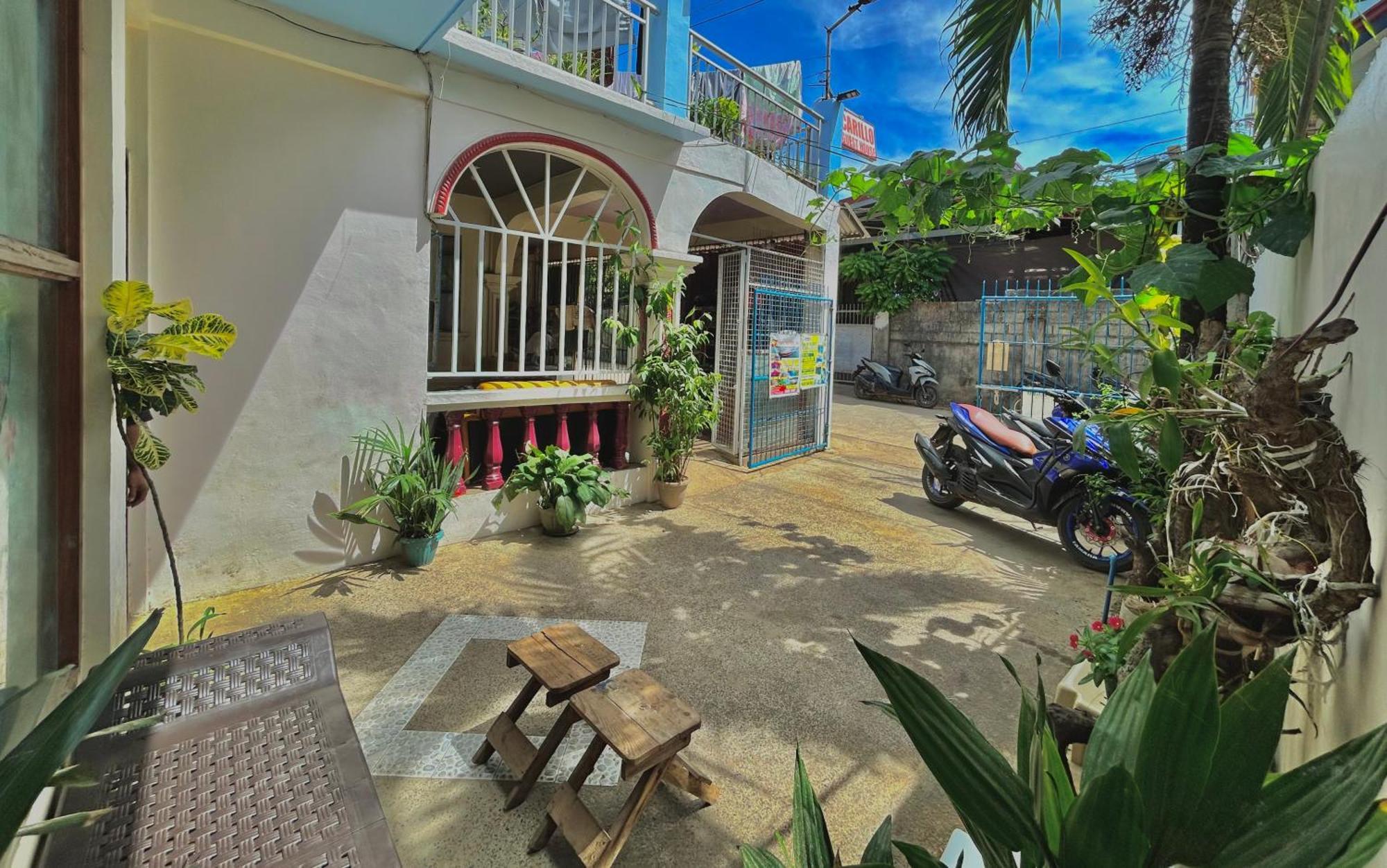 Carillo Guest House Coron Exterior photo