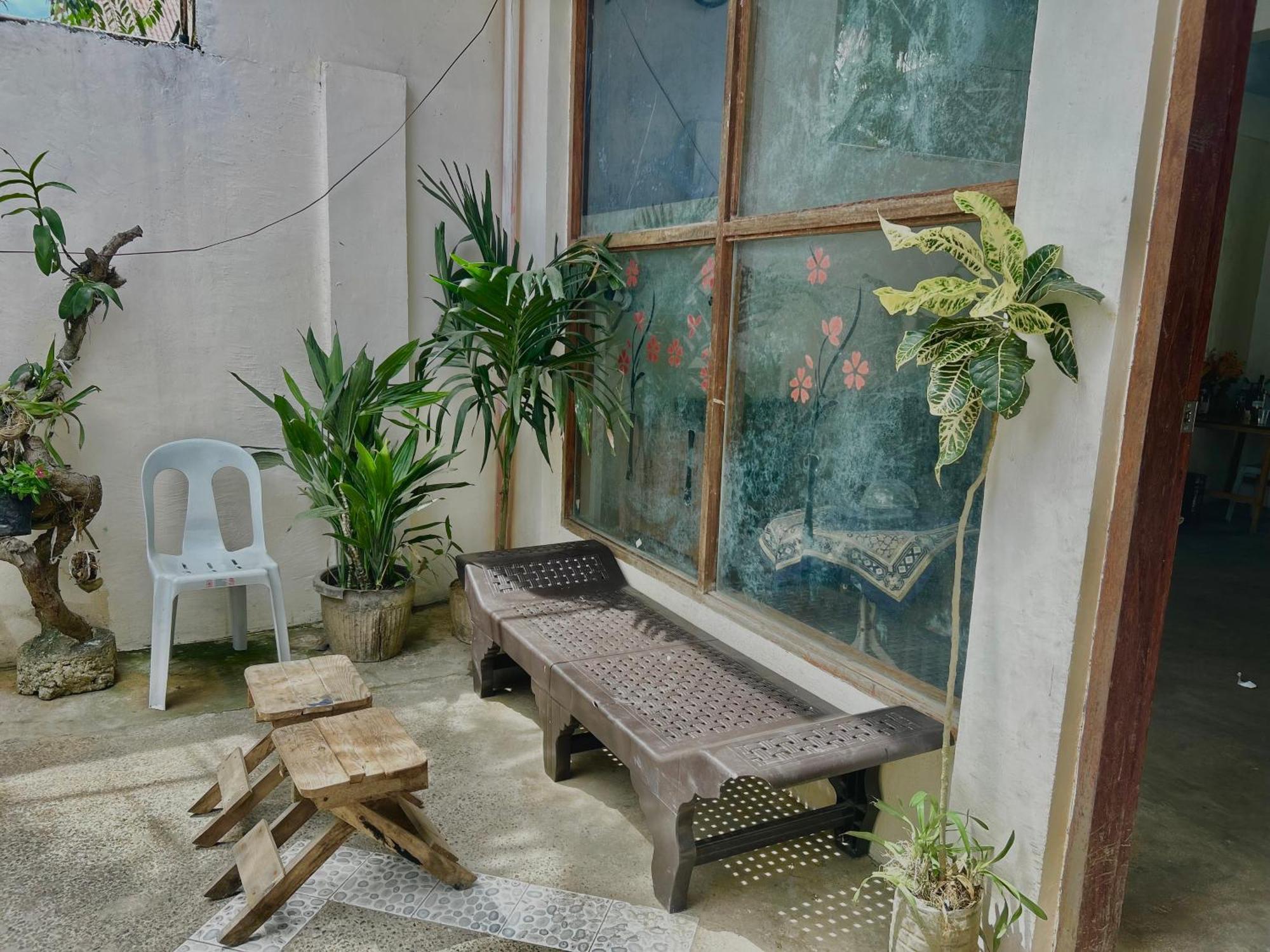Carillo Guest House Coron Exterior photo