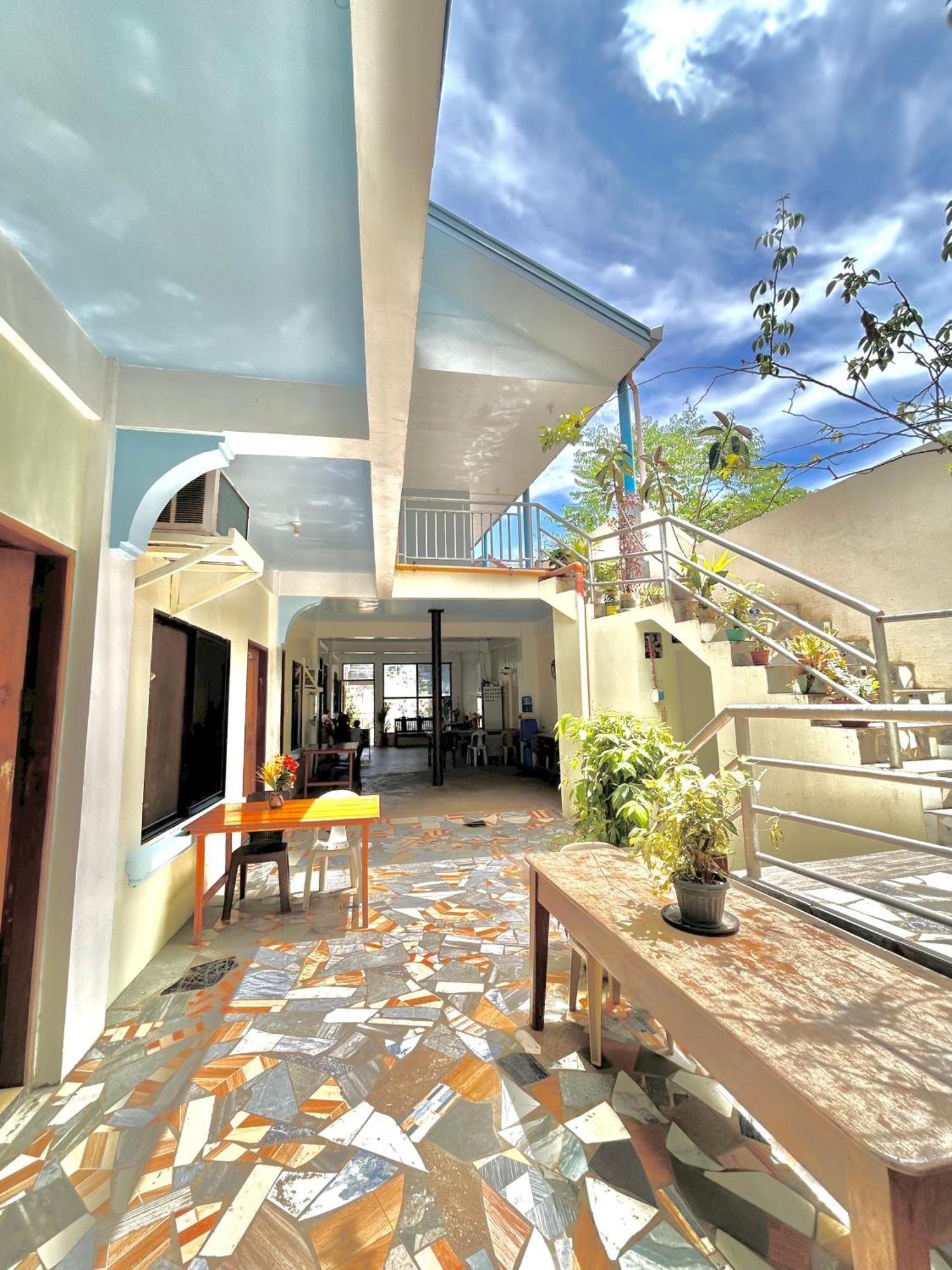 Carillo Guest House Coron Exterior photo